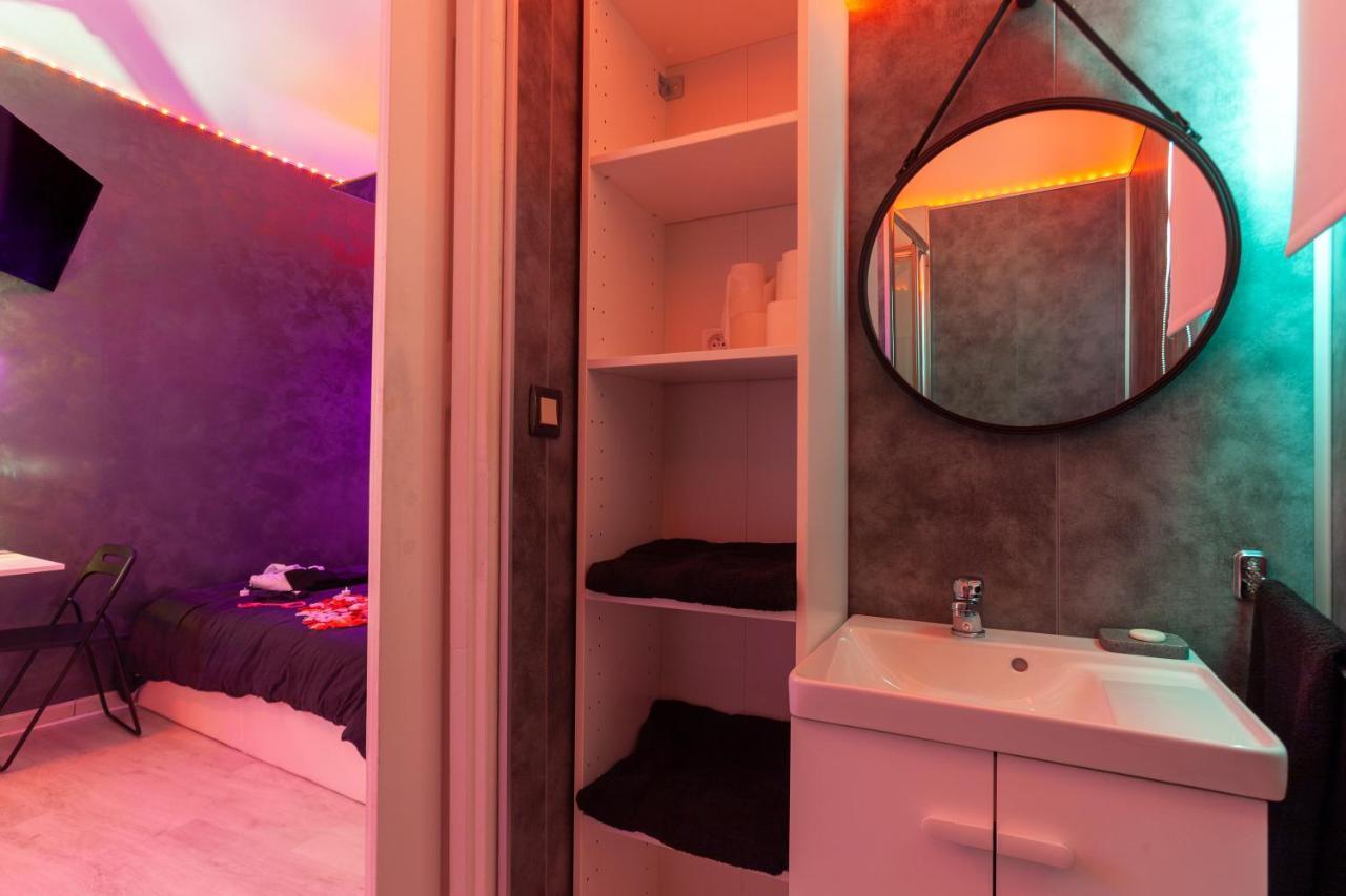 Love Room Avec Balneo Tolone Esterno foto